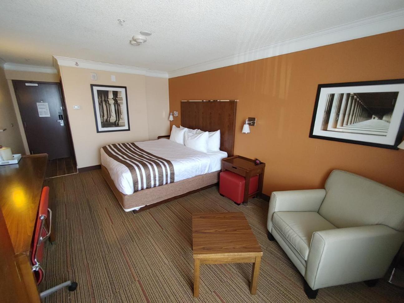 Waterloo Suites Hotel, Trademark Collection By Wyndham Bagian luar foto
